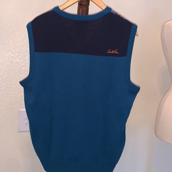 Arnold Palmer sweater vest NWT - Picture 2 of 3